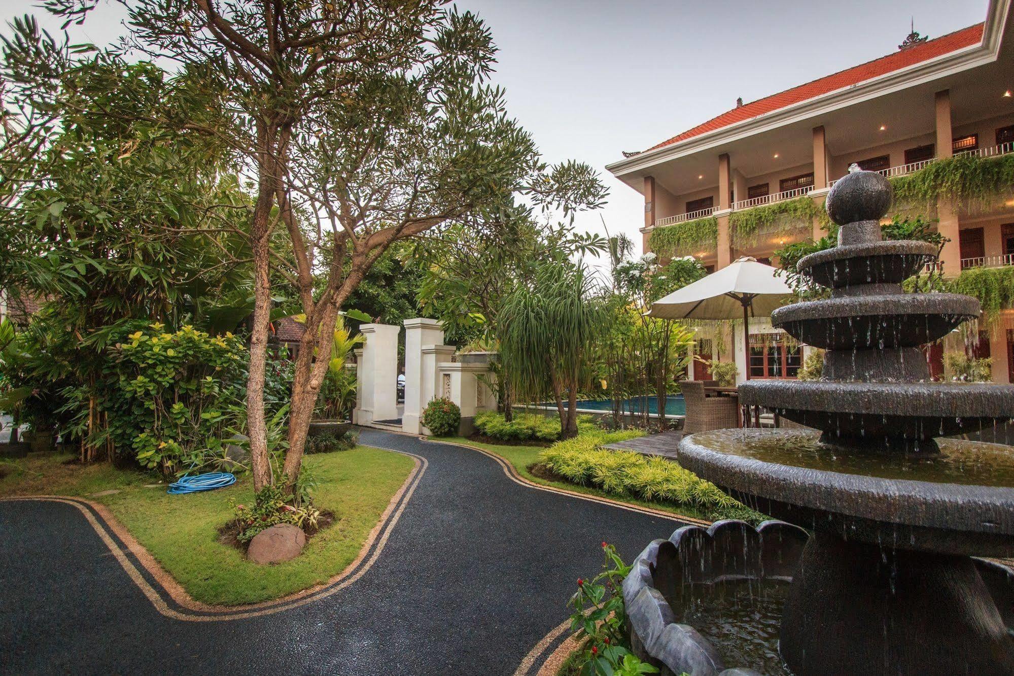 Pondok Anyar Hotel Kuta Lombok Exterior foto